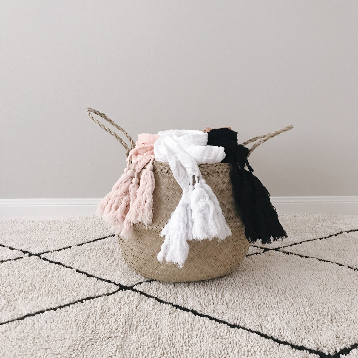 Organic Muslin XL Throw Blanket | Dusty Pink Tassels | GOTS Certified Organic Cotton Muslin