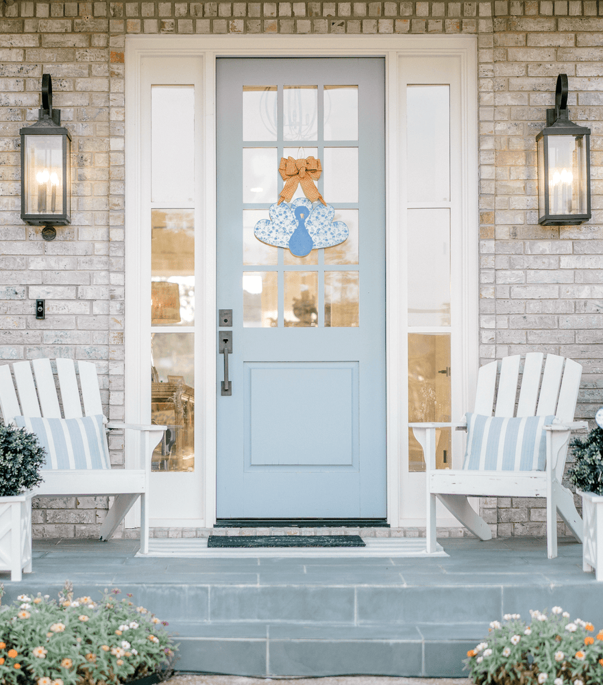 
                  
                    Load image into Gallery viewer, Front Porch Elegance - Chinoiserie Turkey (Blue)- Door Hanger: No Bow- Ribbon Hanger Only
                  
                