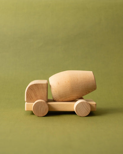 Wooden Concrete Truck, Unpainted | Liswood