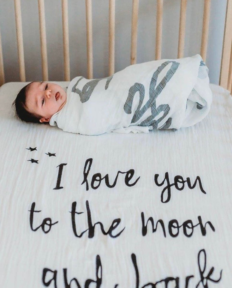
                  
                    Load image into Gallery viewer, ORGANIC CRIB SHEET -  I LOVE YOU TO THE MOON AND BACK
                  
                