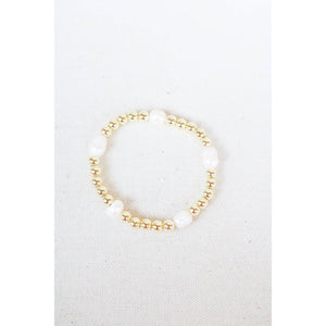 
                  
                    Load image into Gallery viewer, Taylor Reese - Five Pearl Goldie Bracelet
                  
                