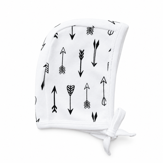 Organic Baby Bonnet | Signature Prints | 0-6 Months / B+W Arrows © — studio product view