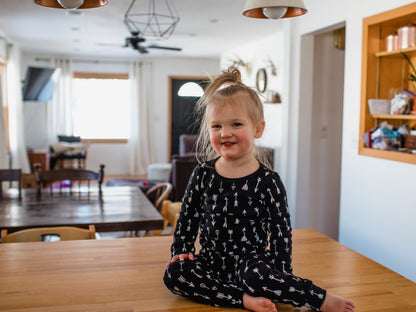 Organic Baby + Kids Pajama Set | White on Black Arrows©