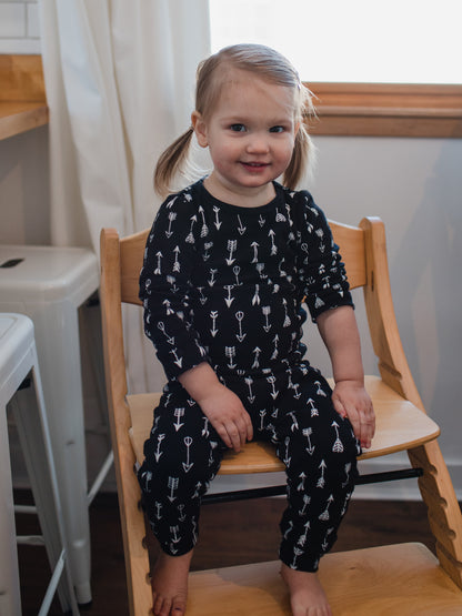 Organic Baby + Kids Pajama Set | White on Black Arrows©