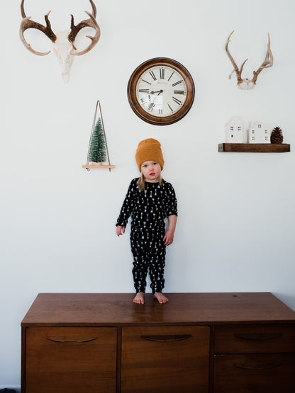 Organic Baby + Kids Pajama Set | White on Black Arrows©
