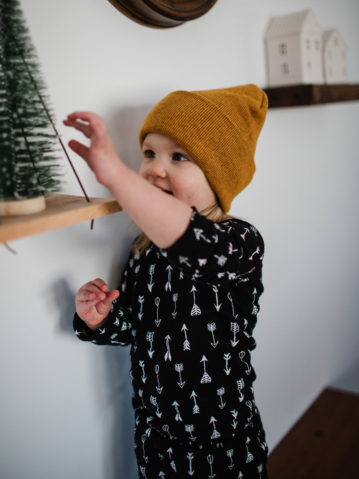 Organic Baby + Kids Pajama Set | White on Black Arrows©