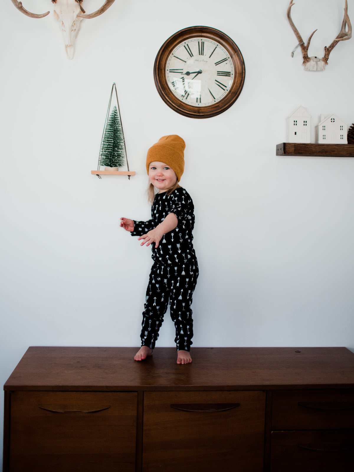 Organic Baby + Kids Pajama Set | White on Black Arrows©
