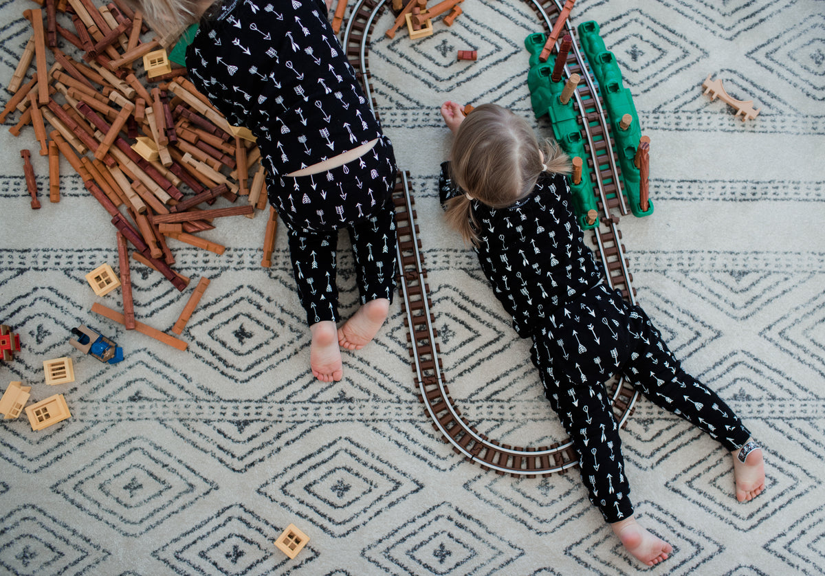 Organic Baby + Kids Pajama Set | White on Black Arrows©