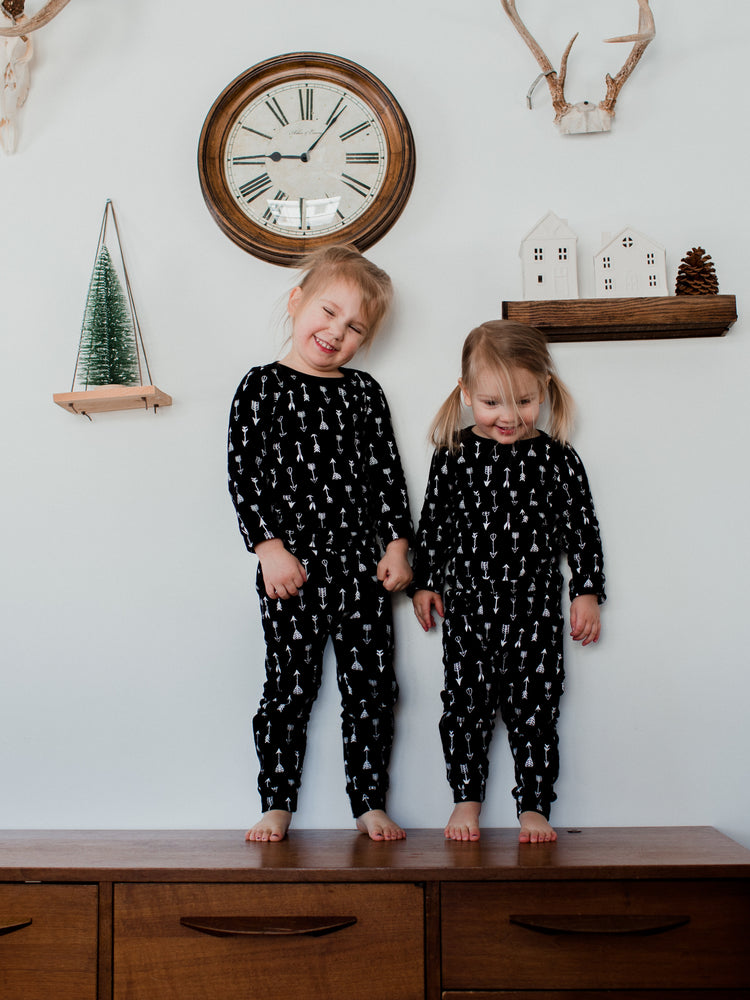 
                  
                    Load image into Gallery viewer, FINAL SALE - Organic Pajama Set -  WHITE ON BLACK ARROWS©
                  
                