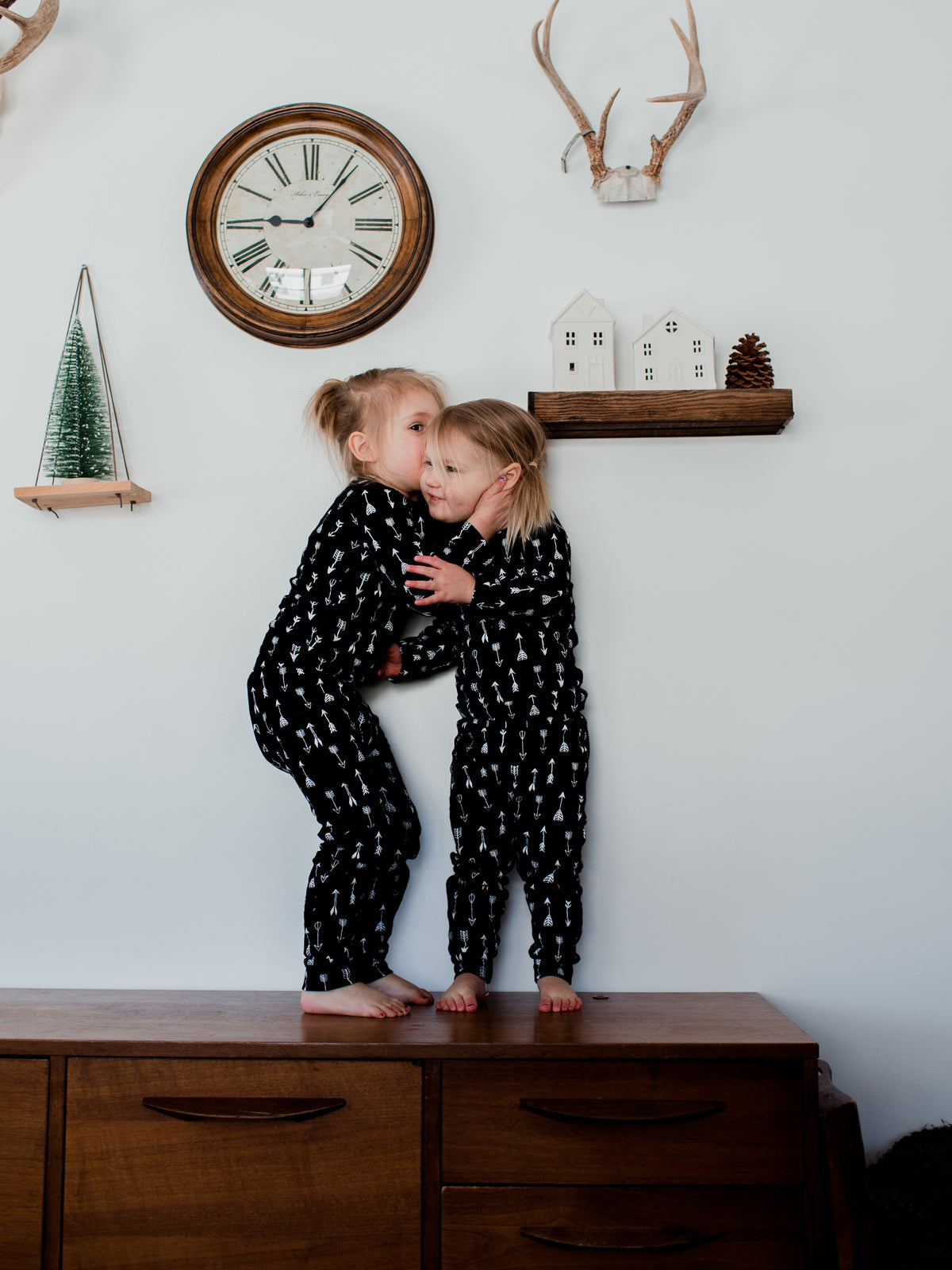Organic Baby + Kids Pajama Set | White on Black Arrows©