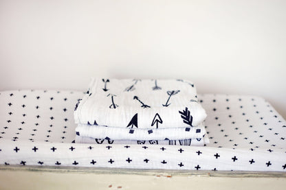 Swiss Cross Organic Changing Pad Cover