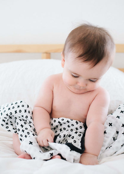 Swiss Cross + XO Reversible Muslin Quilt | GOTS Certified Organic Cotton Muslin