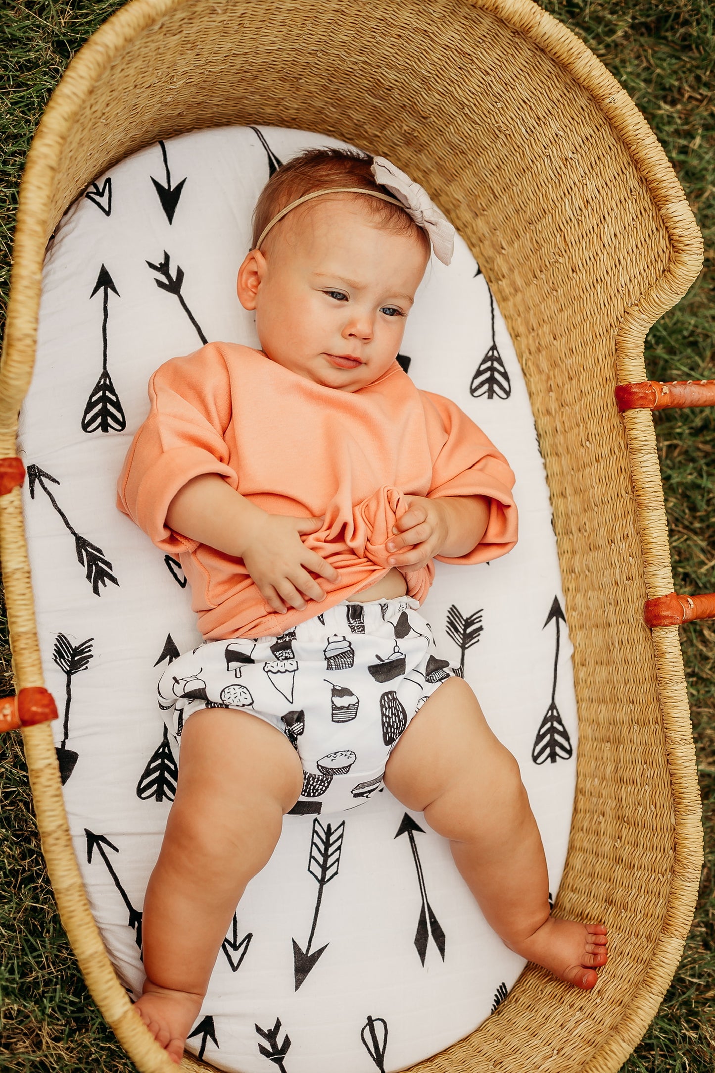 Arrows Bassinet + Small Changing Pad Sheet | GOTS Certified Organic Cotton Muslin