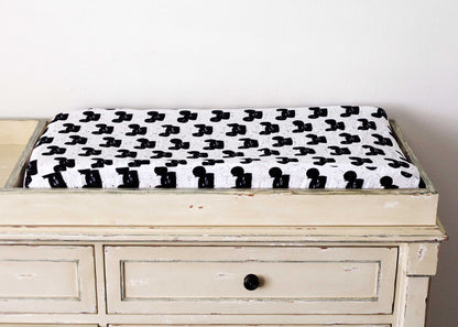 Modern Mouse GOTS organic cotton changing pad cover