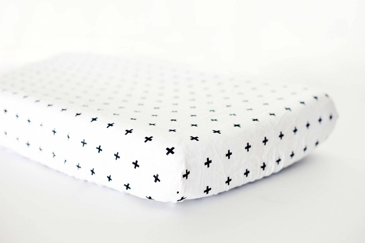 Swiss Cross Organic Changing Pad Cover