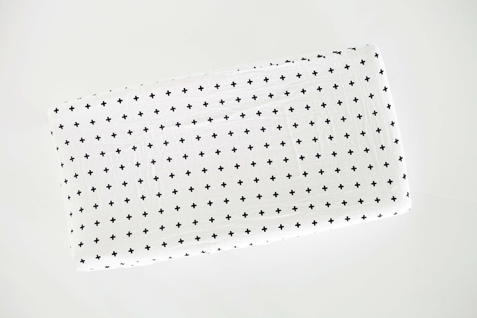 Swiss Cross Organic Changing Pad Cover