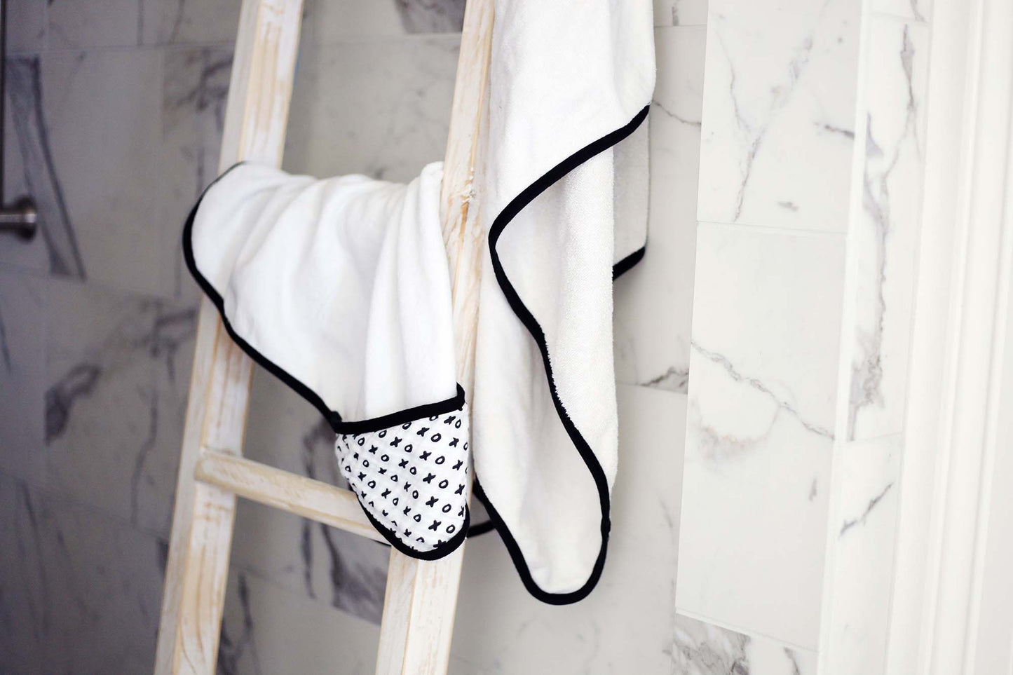 XO Muslin + Terry Hooded Baby Towel | GOTS Certified Organic Cotton Muslin Hood