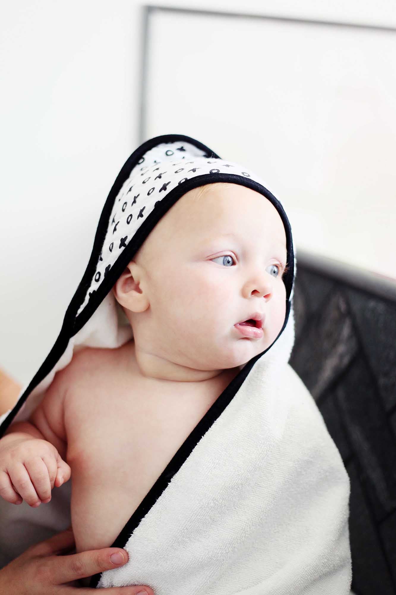 XO Muslin + Terry Hooded Baby Towel | GOTS Certified Organic Cotton Muslin Hood