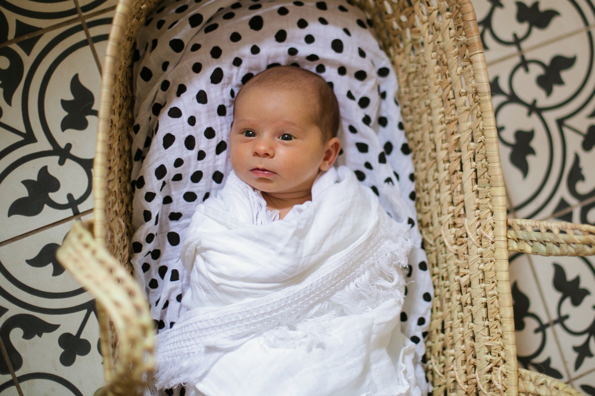 White Fringe Organic Swaddle | GOTS Certified Organic Cotton Muslin