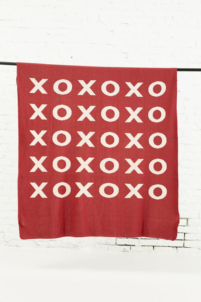 
                  
                    Load image into Gallery viewer, Made in the USA | Recycled Cotton Blend  XO Throw Blanket
                  
                
