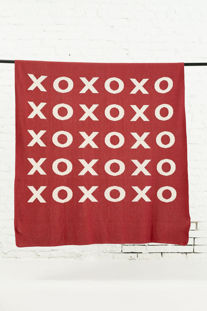 
                  
                    Load image into Gallery viewer, Made in the USA | Recycled Cotton Blend  XO Throw Blanket
                  
                