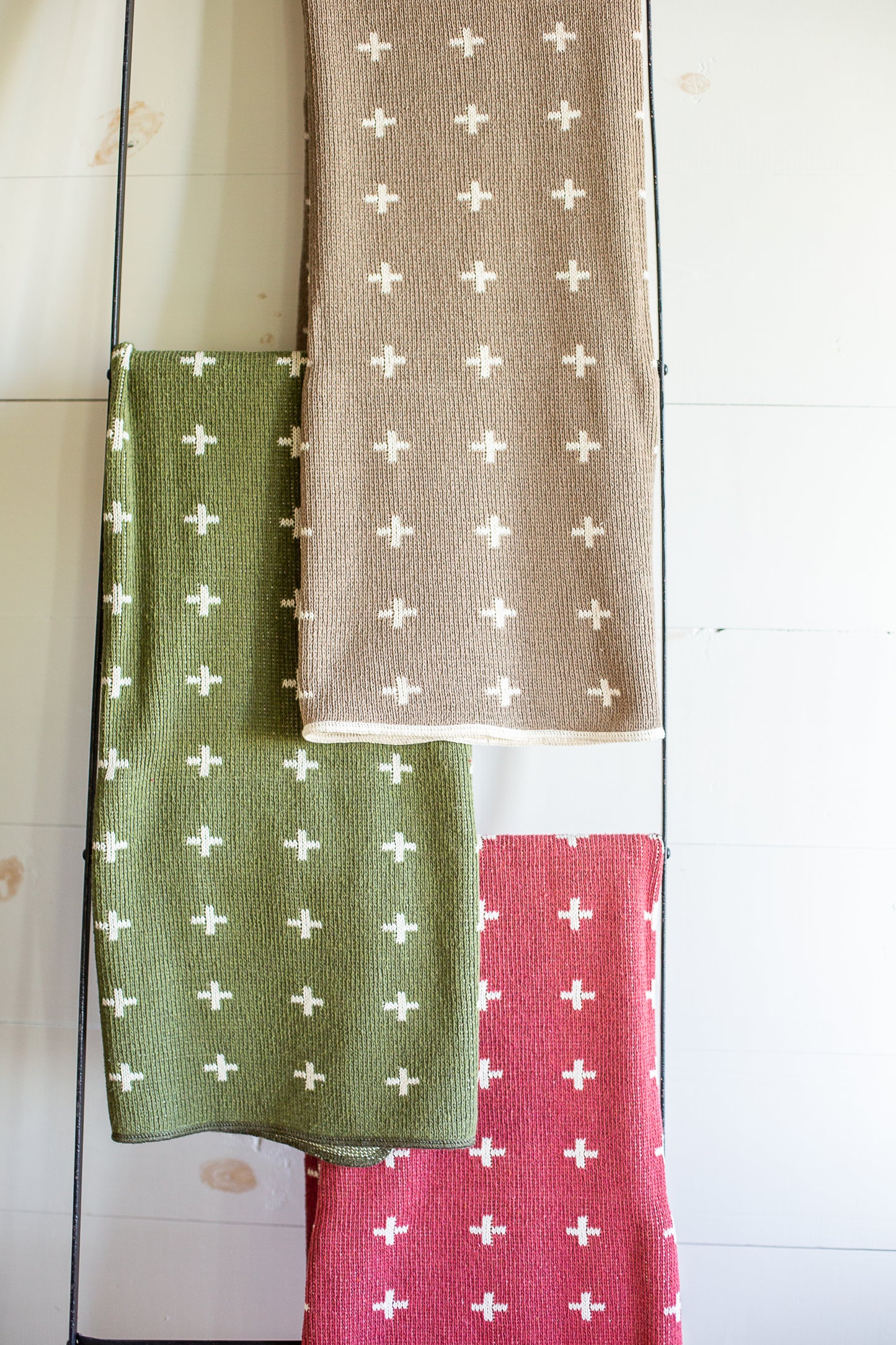 Modern Burlap Mini Swiss Cross recycled cotton throw