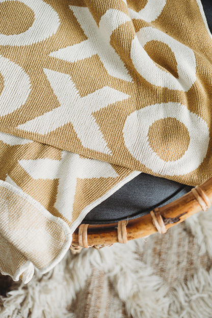 XO recycled cotton throw blanket in a Modern Burlap color