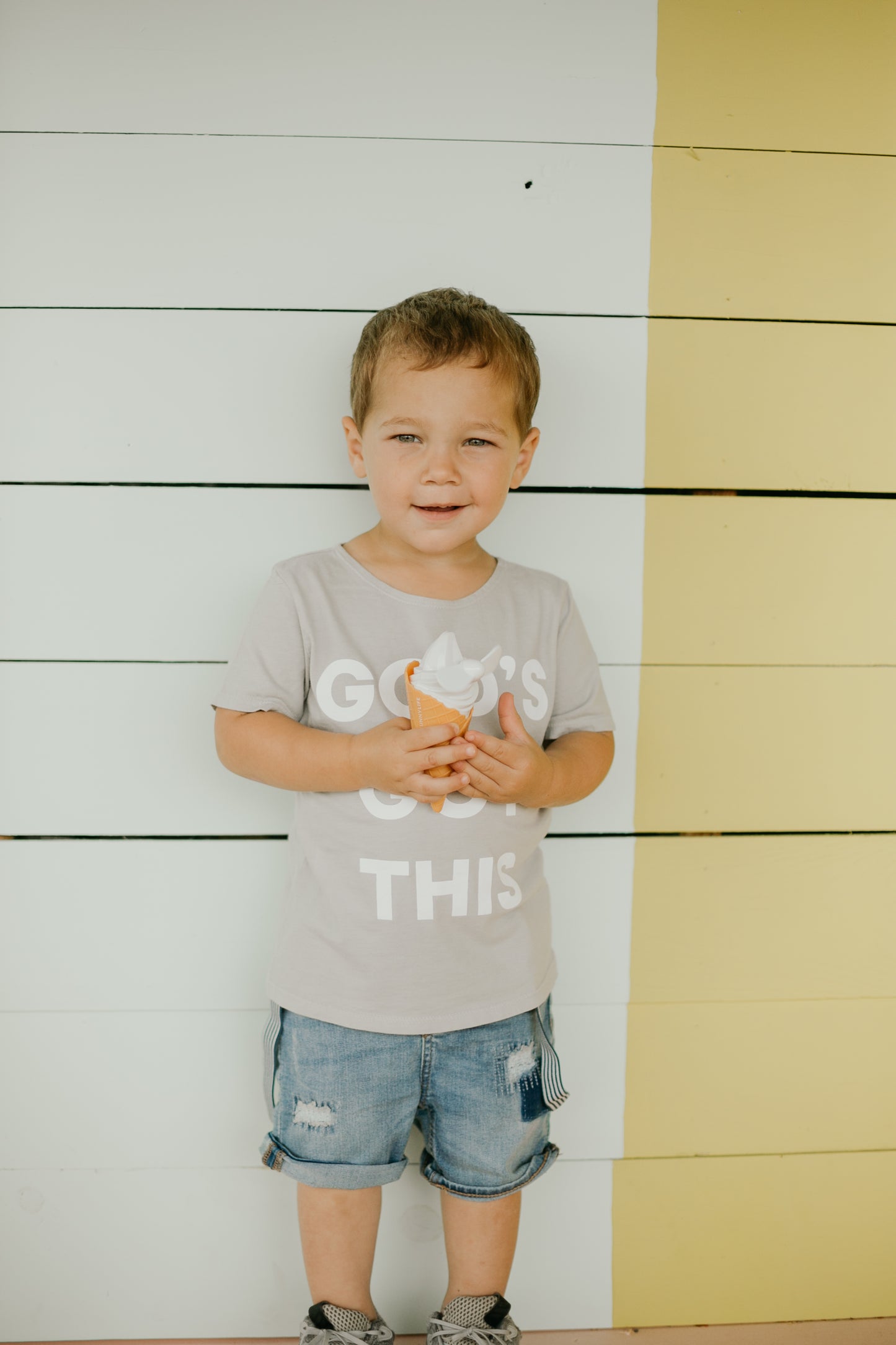 *Perfectly Imperfect* God's Got this Kid's Scoop Neck Tee -  Light Gray