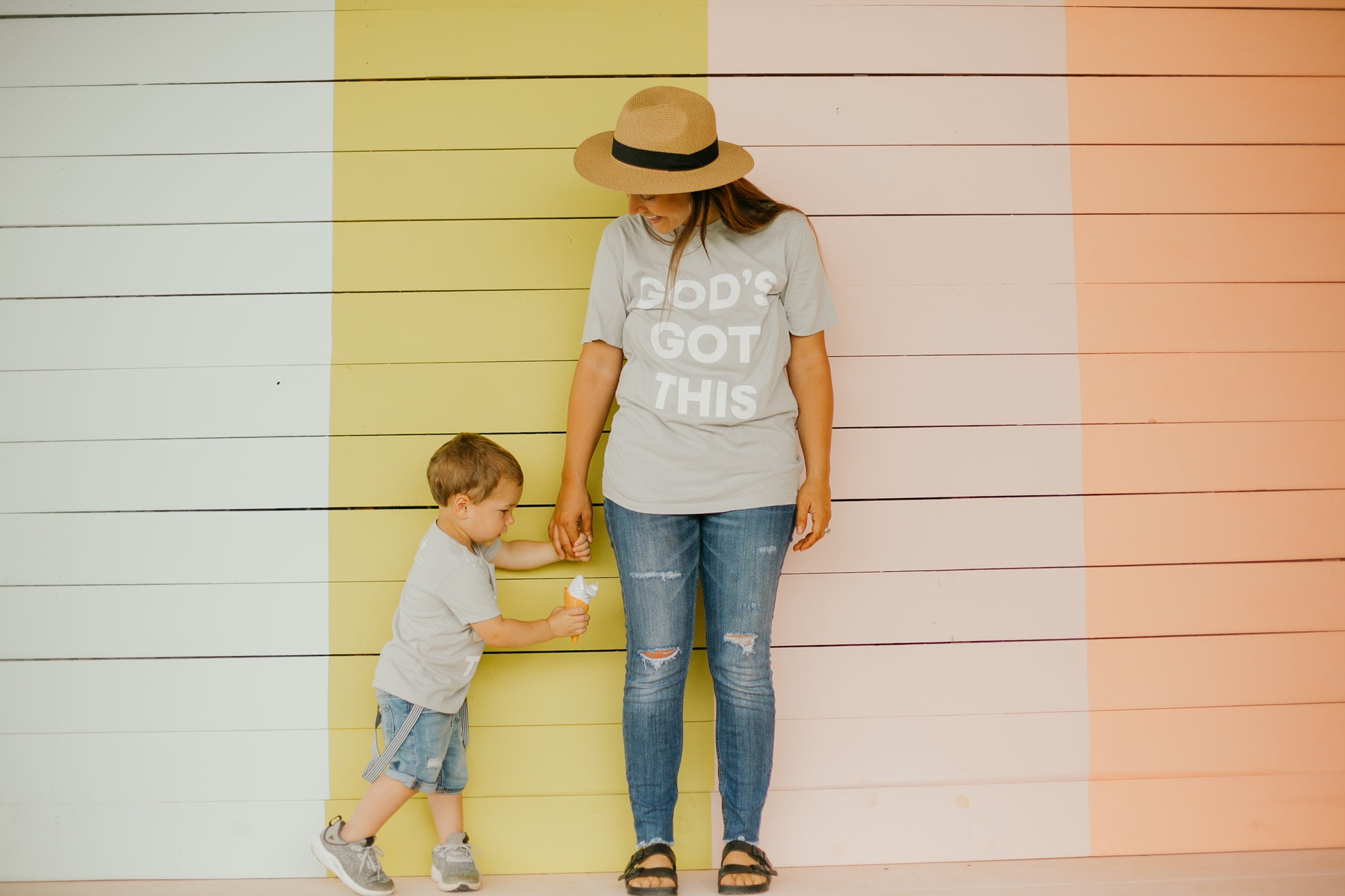 *Perfectly Imperfect* God's Got this Kid's Scoop Neck Tee -  Light Gray