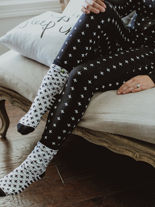 FINAL SALE - Women's Pajama Set in Organic Cotton -  WHITE ON BLACK SWISS CROSS