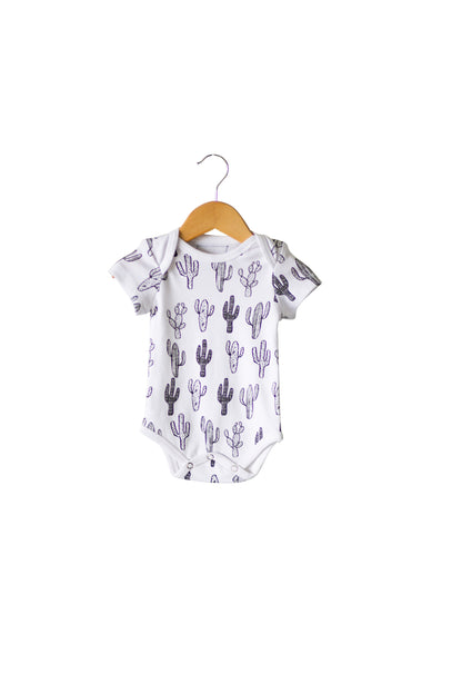 Organic Short Sleeve Baby Bodysuit | GOTS Certified Organic Cotton | Signature Prints