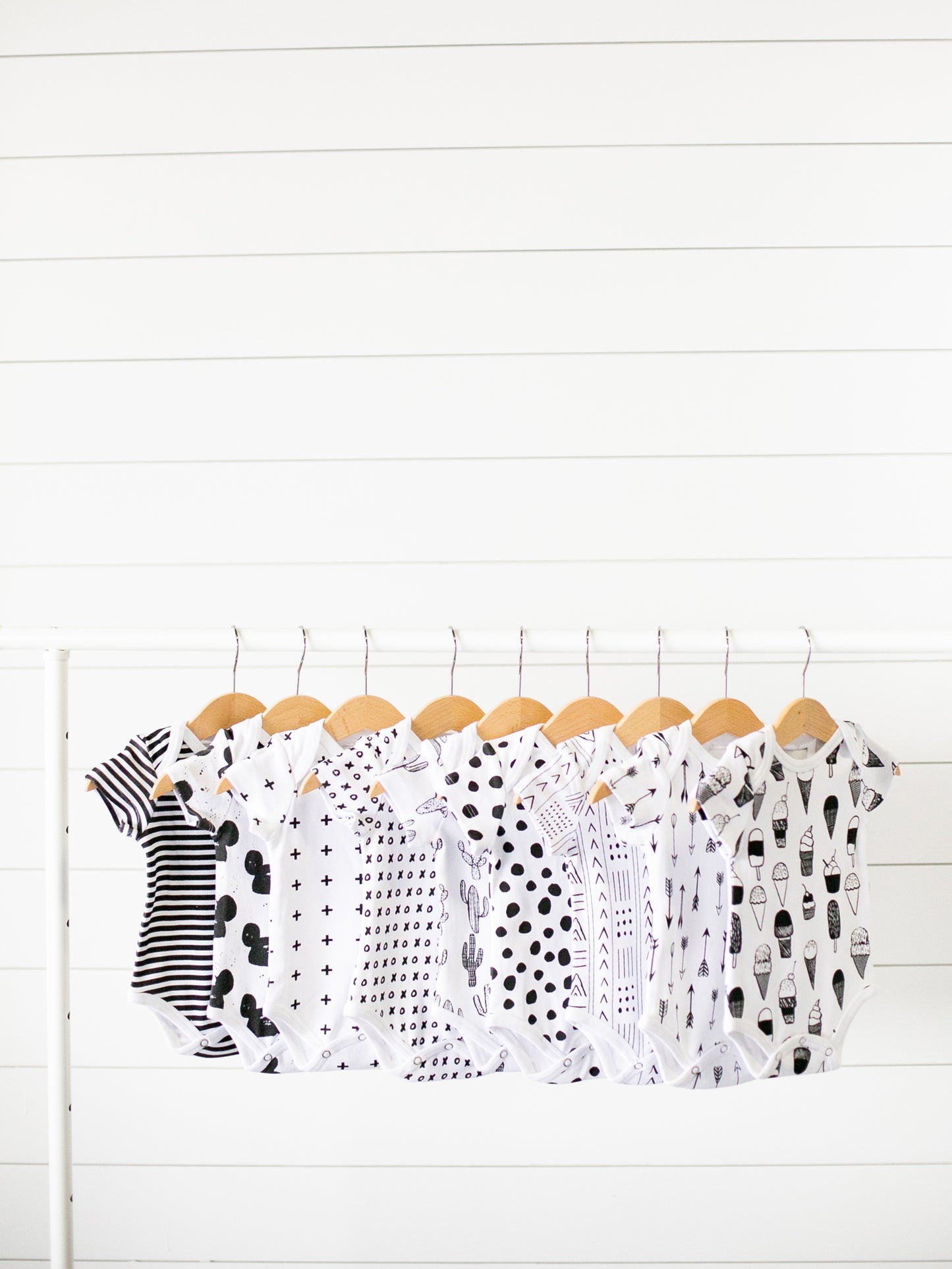 Organic Short Sleeve Baby Bodysuit | GOTS Certified Organic Cotton | Signature Prints