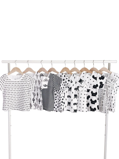 Organic kids tee in signature prints – alternate view 2