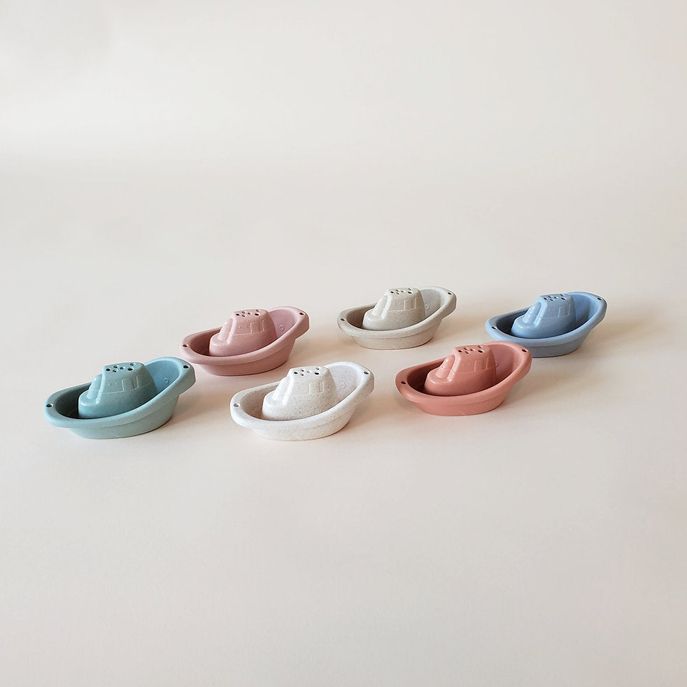 Minito & Co. - Wheat Straw Boat Bath Toy Set
