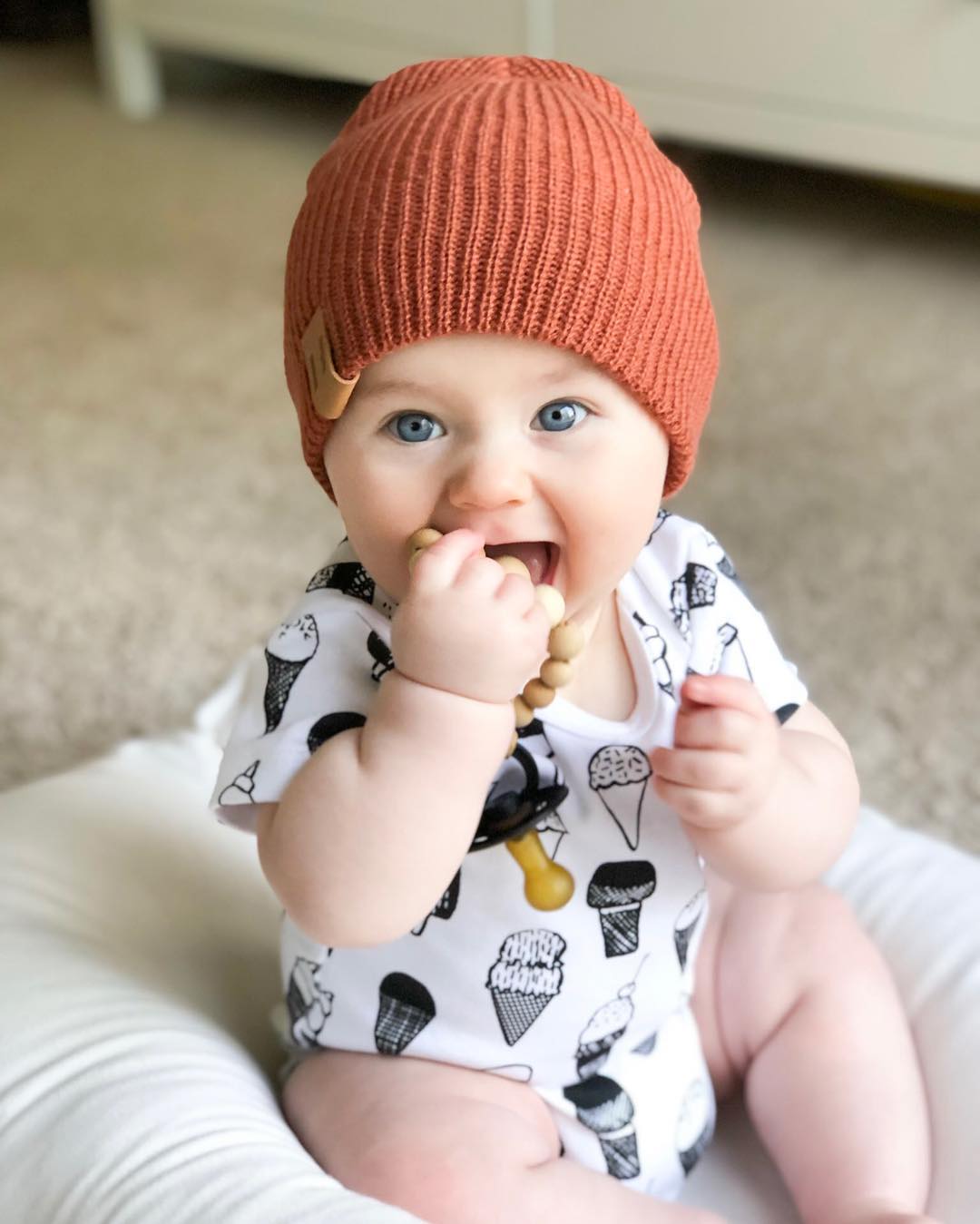 Organic Short Sleeve Baby Bodysuit | GOTS Certified Organic Cotton | Signature Prints
