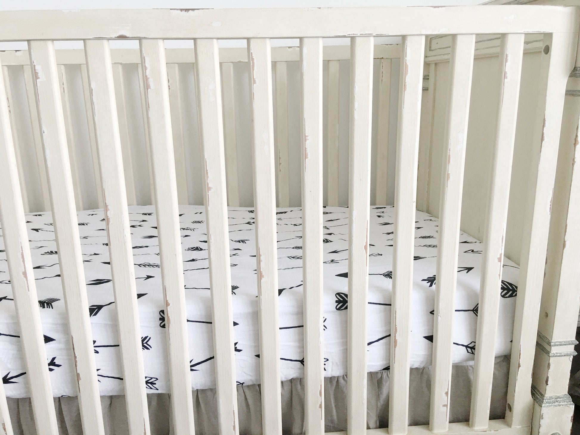 Arrows organic crib sheet by Modern Burlap