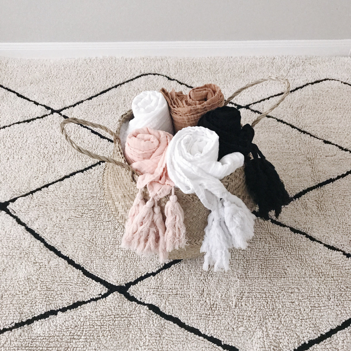 Organic Muslin XL Throw Blanket | White Tassels | GOTS Certified Organic Cotton Muslin