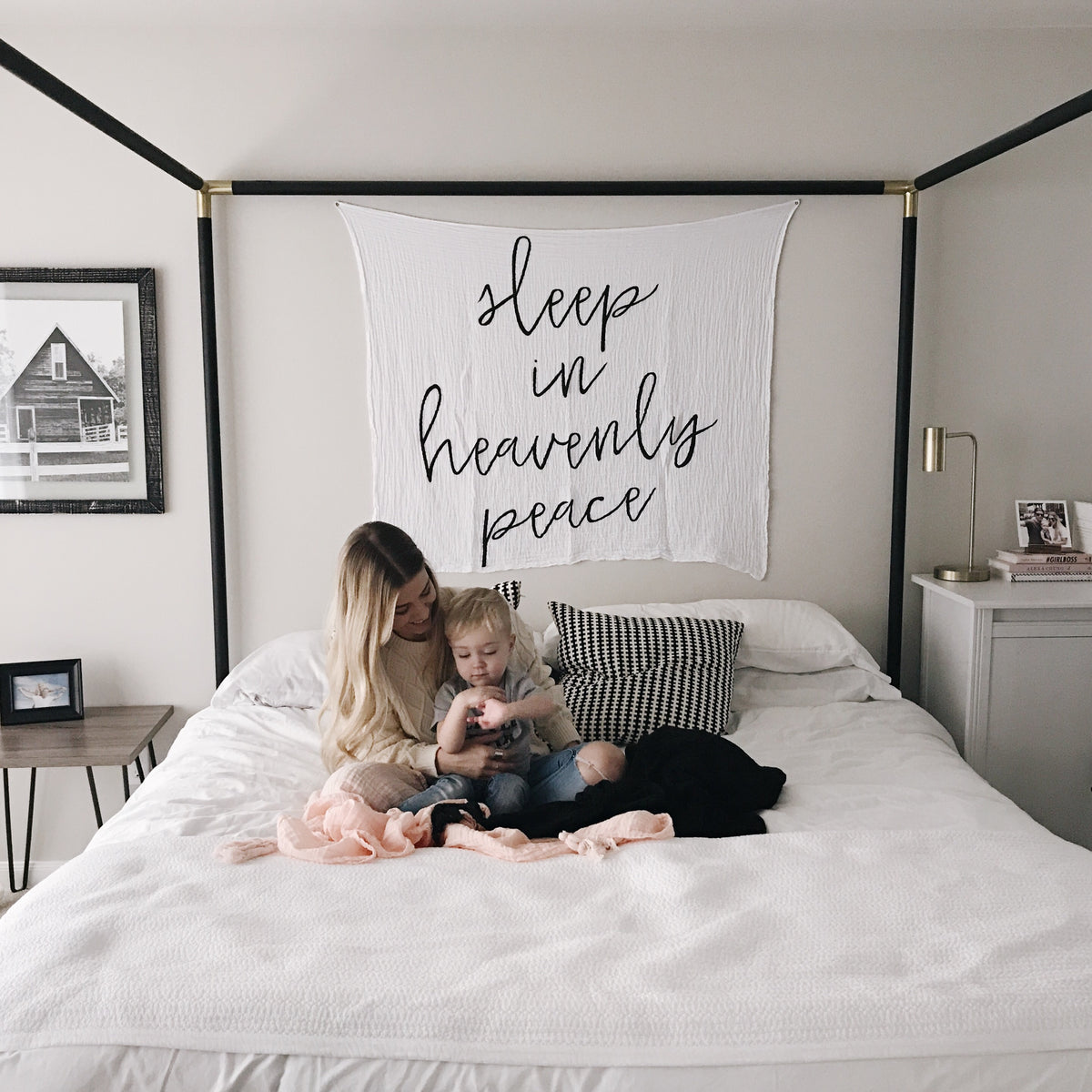 Organic Muslin XL Throw Blanket | Onyx Tassels | GOTS Certified Organic Cotton Muslin
