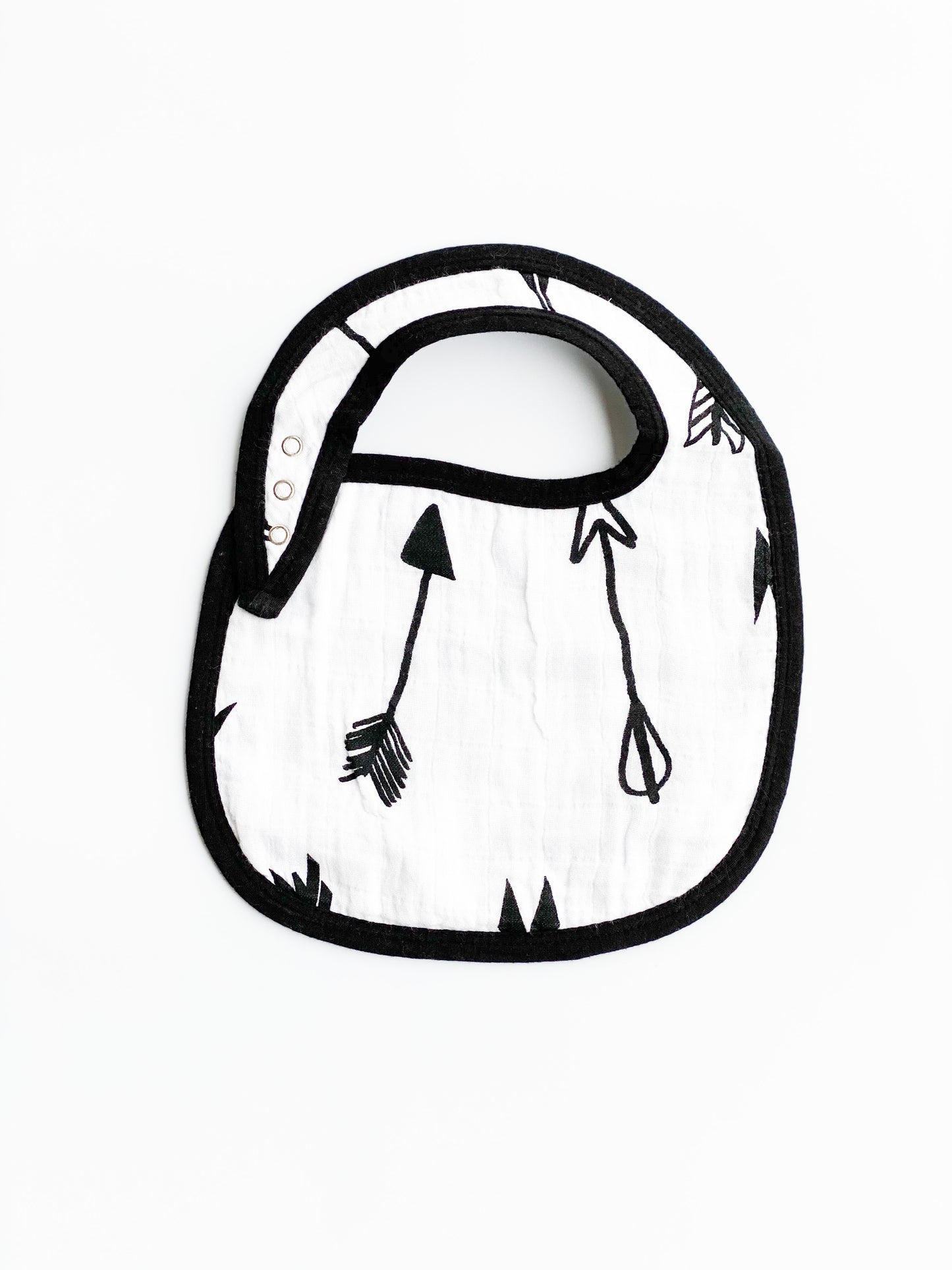 Arrows organic muslin bib by Modern Burlap