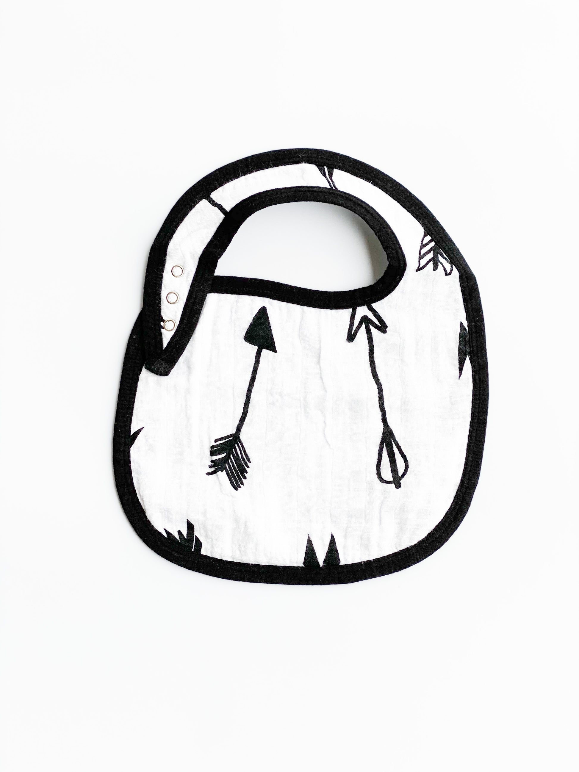 Arrows organic muslin bib by Modern Burlap