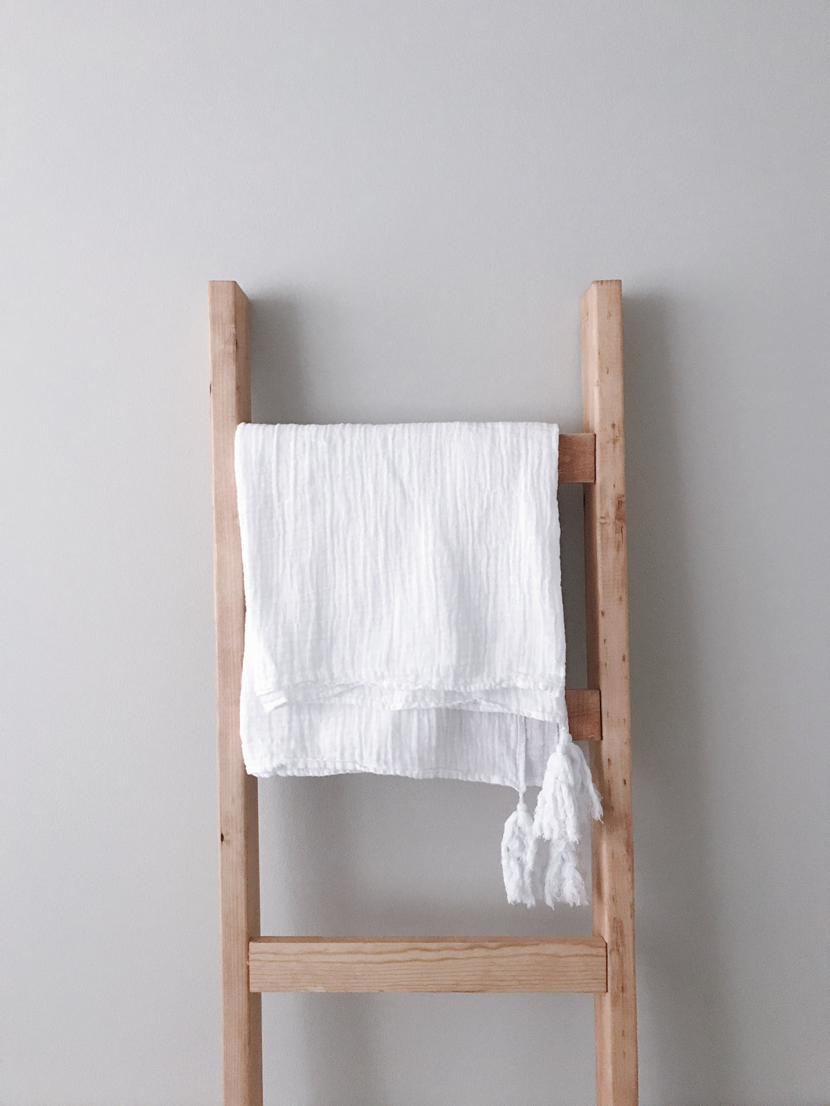Organic Muslin XL Throw Blanket | White Tassels | GOTS Certified Organic Cotton Muslin