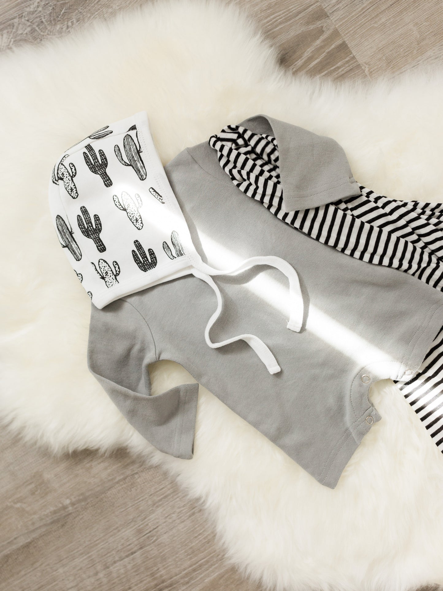 Organic Baby Bonnet | GOTS Certified Organic Cotton | Signature Prints | Sizes 0 to 24 Months
