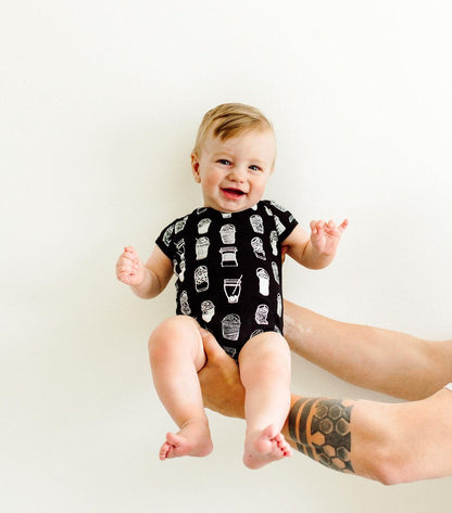 Organic Short Sleeve Baby Bodysuit | GOTS Certified Organic Cotton | Signature Prints