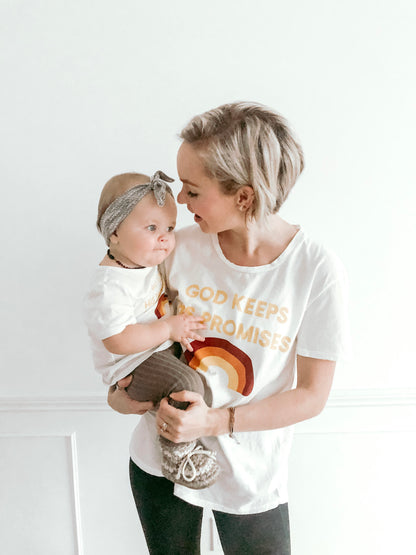 God keeps His promises Kid's Crewneck Tee