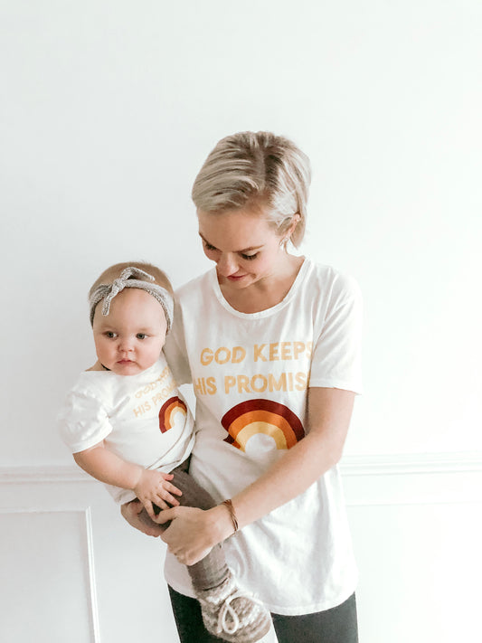 God keeps His promises Kid's Crewneck Tee